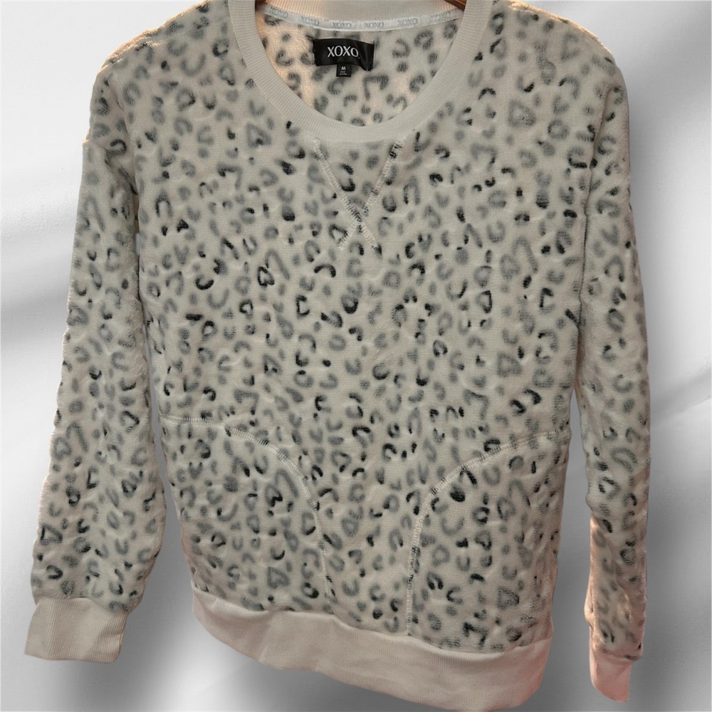 XOXO Very‎ Soft Sweatshirt Size Med Soft Animal Print
